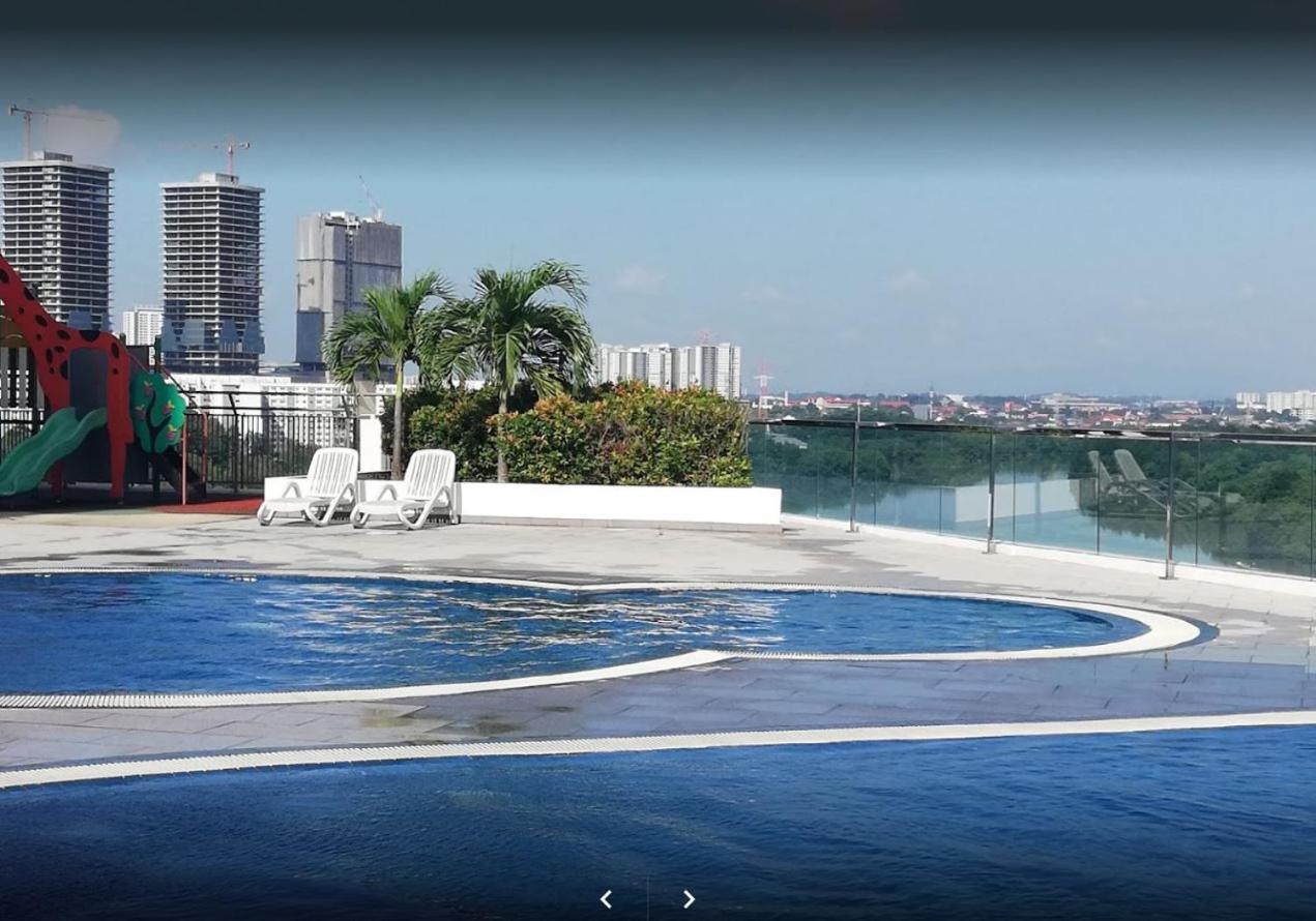Bayu Marina 3 Mins Away Mid Valley Southkey Apartemen Johor Bahru