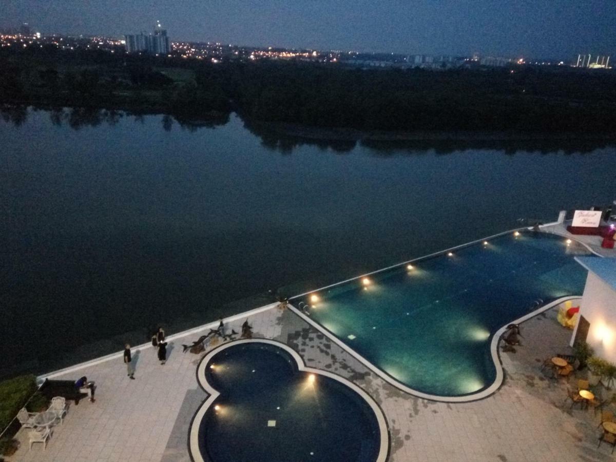 Bayu Marina 3 Mins Away Mid Valley Southkey * Johor Bahru